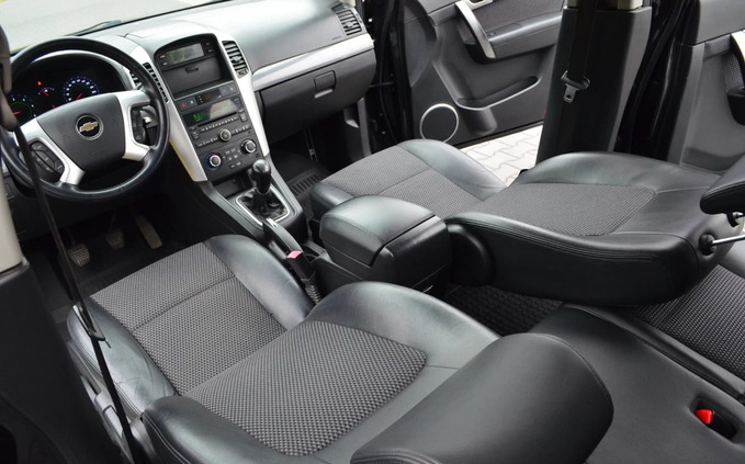 Chevrolet Captiva cena 26900 przebieg: 216000, rok produkcji 2010 z Sierpc małe 301